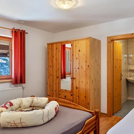App 24 Personen Innerspielleiten Apartment