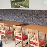App 24 Personen Innerspielleiten Apartamento *